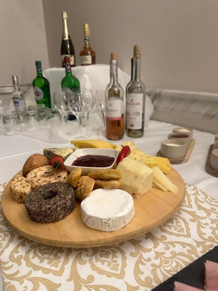 Astoria Bed & Breakfast Swarzędz Eksteriør billede