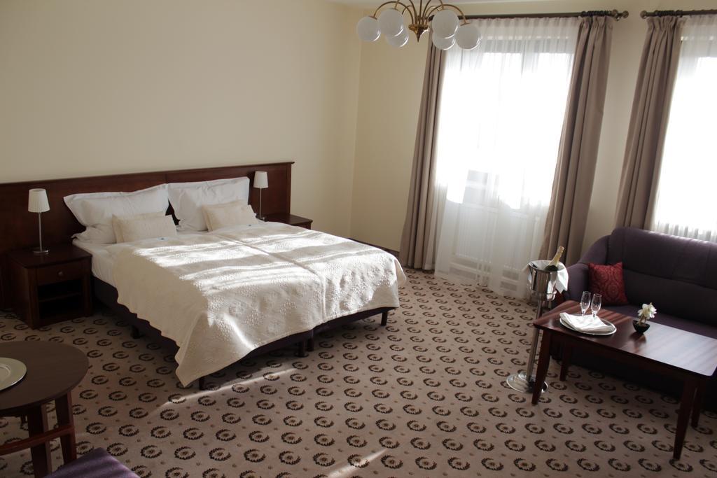 Astoria Bed & Breakfast Swarzędz Eksteriør billede